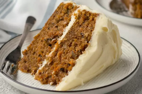 Magnolia Bakery Carrot Cake Recipe - Naznin's Kitchen